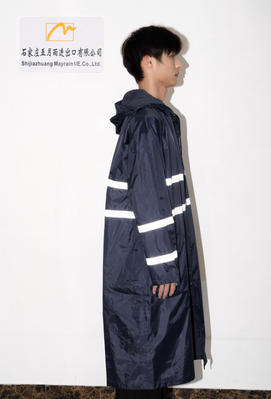 Four-Season Use of Men Raincoat Long