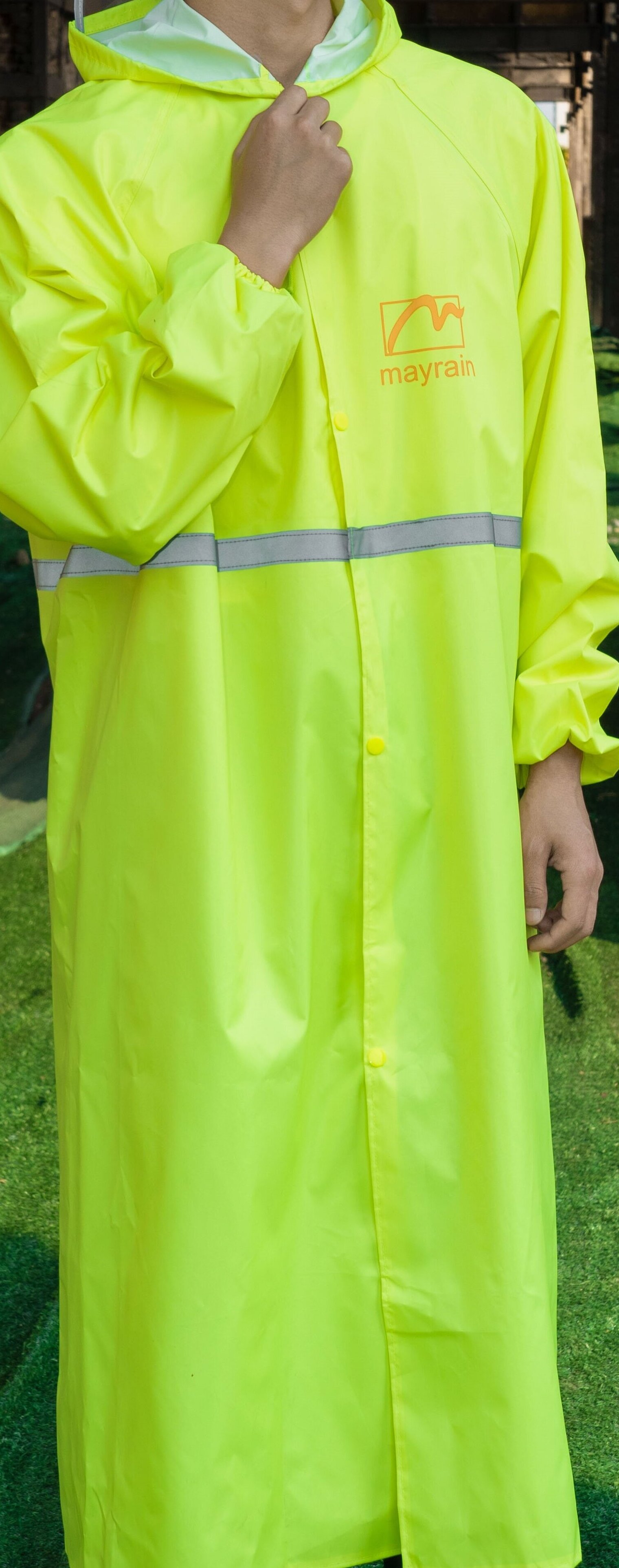 Reliable Men Raincoat Wholesale Deals