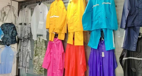 mens long rain coat